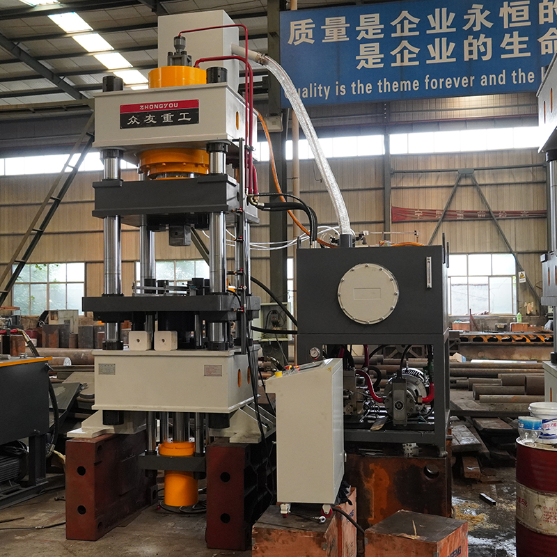 400-ton four-beam and four-column salt brick machine 400-ton cattle and sheep licking brick forming hydraulic press