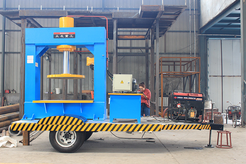 200 ton mobile tire press forklift solid tire disassembly hydraulic press