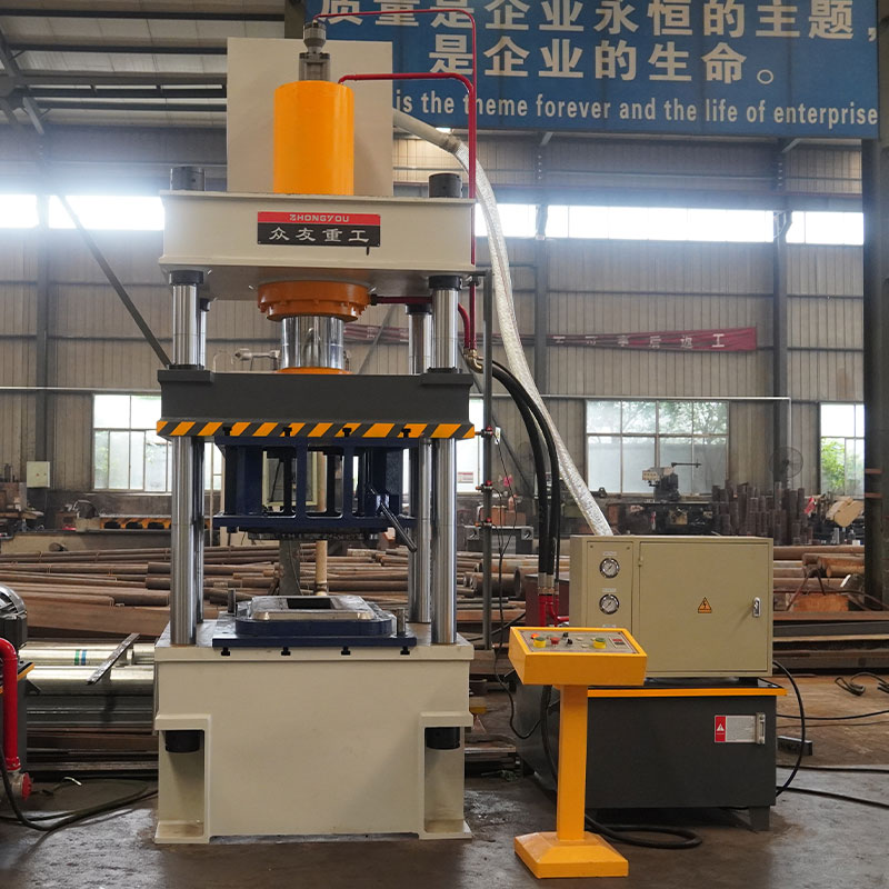 200 tonnes hydraulic press line for moulding and standing edge of grey bucket trucks