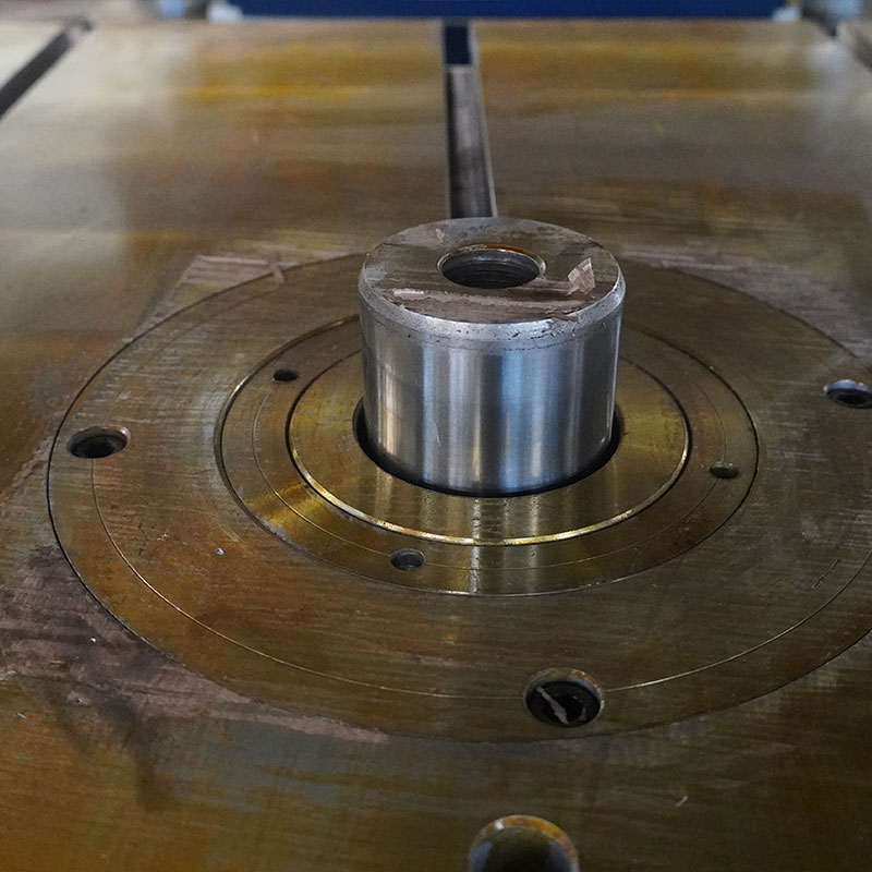 315 tonnes hot press resin manhole cover hydraulic press   