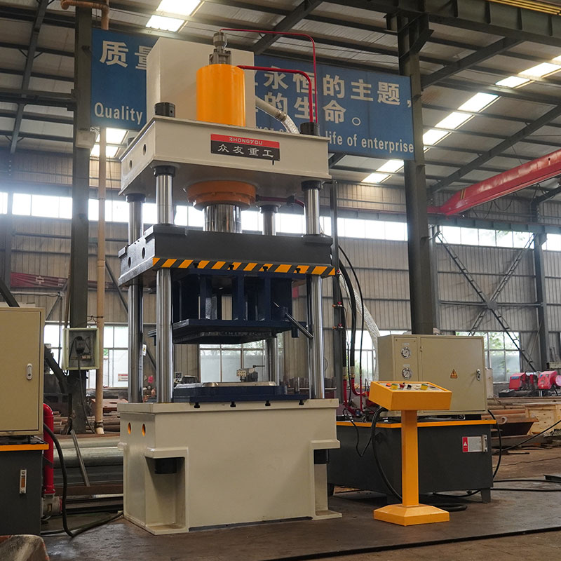 200 tonnes hydraulic press line for moulding and standing edge of grey bucket trucks
