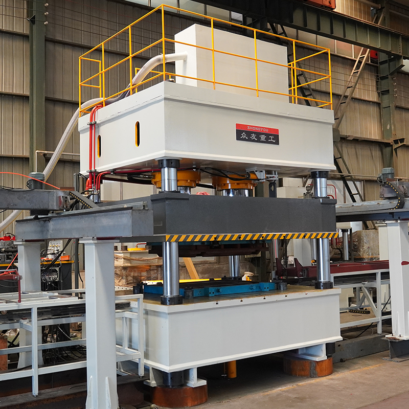 Train door plate shaping production line 630 tons three beams and four columns presses