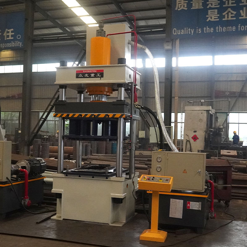 Three-beam and four-column hydraulic presses Hydraulic presses for the production of gray hopper trolleys and handcarts