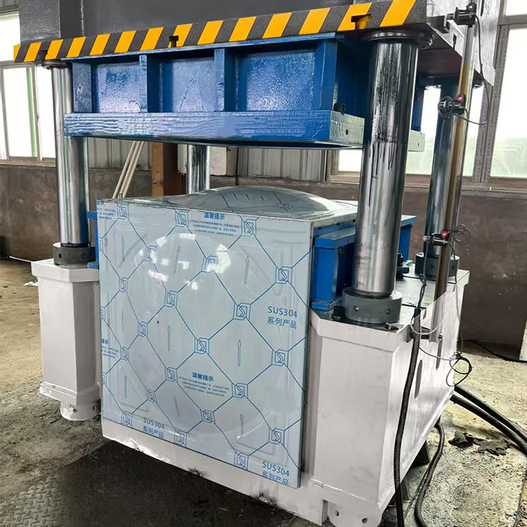 400 tons three-beam four-column continuous steel plate water tank hydraulic pressure machine