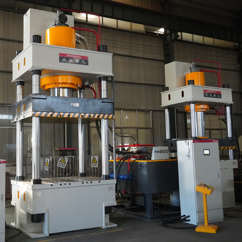 600 tons three-beam four-column hydraulic press Water-cooled servo hydraulic press