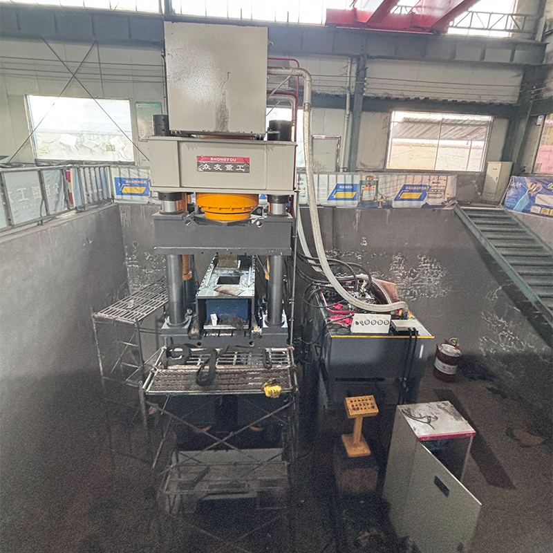 800 tons sagger hydraulic press