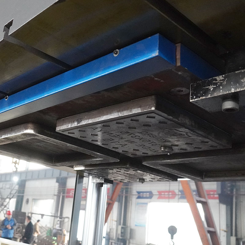 400-ton SMC Manhole Cover Molding Hot Press Machine