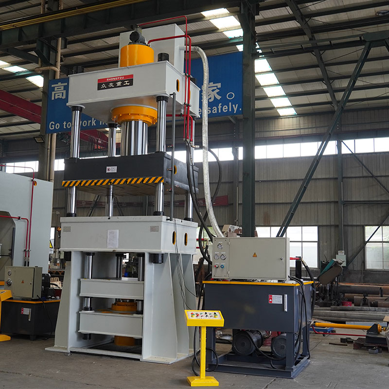 Deep drawing press for pressure vessel head