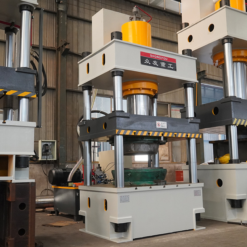 Hydraulic press for plastic basin molding   315-tonne four-column hydraulic press